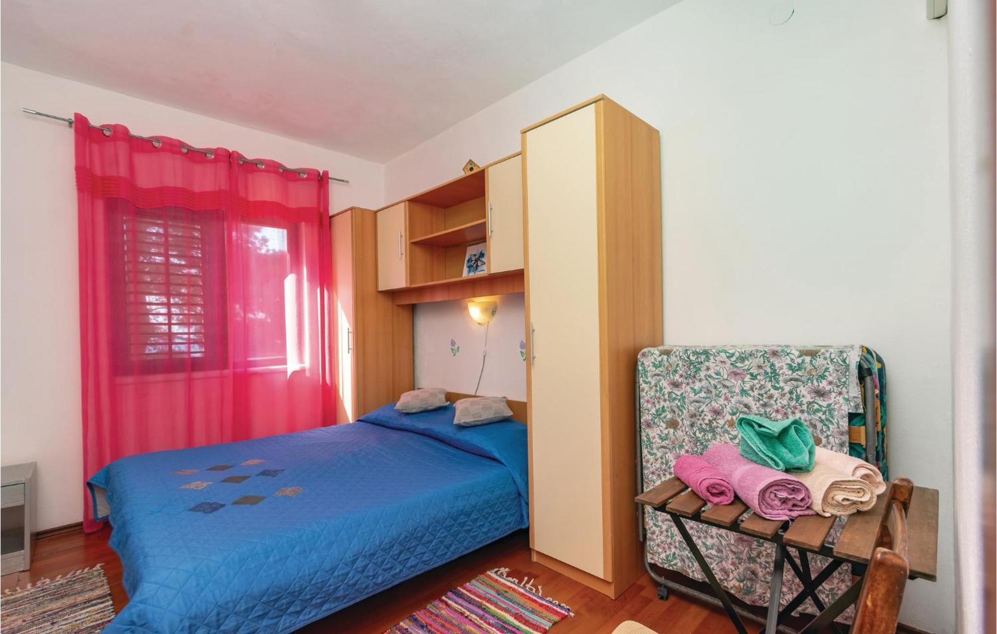 Cozy Apartment In Crnja Luka With Wifi Prigradica Exterior foto
