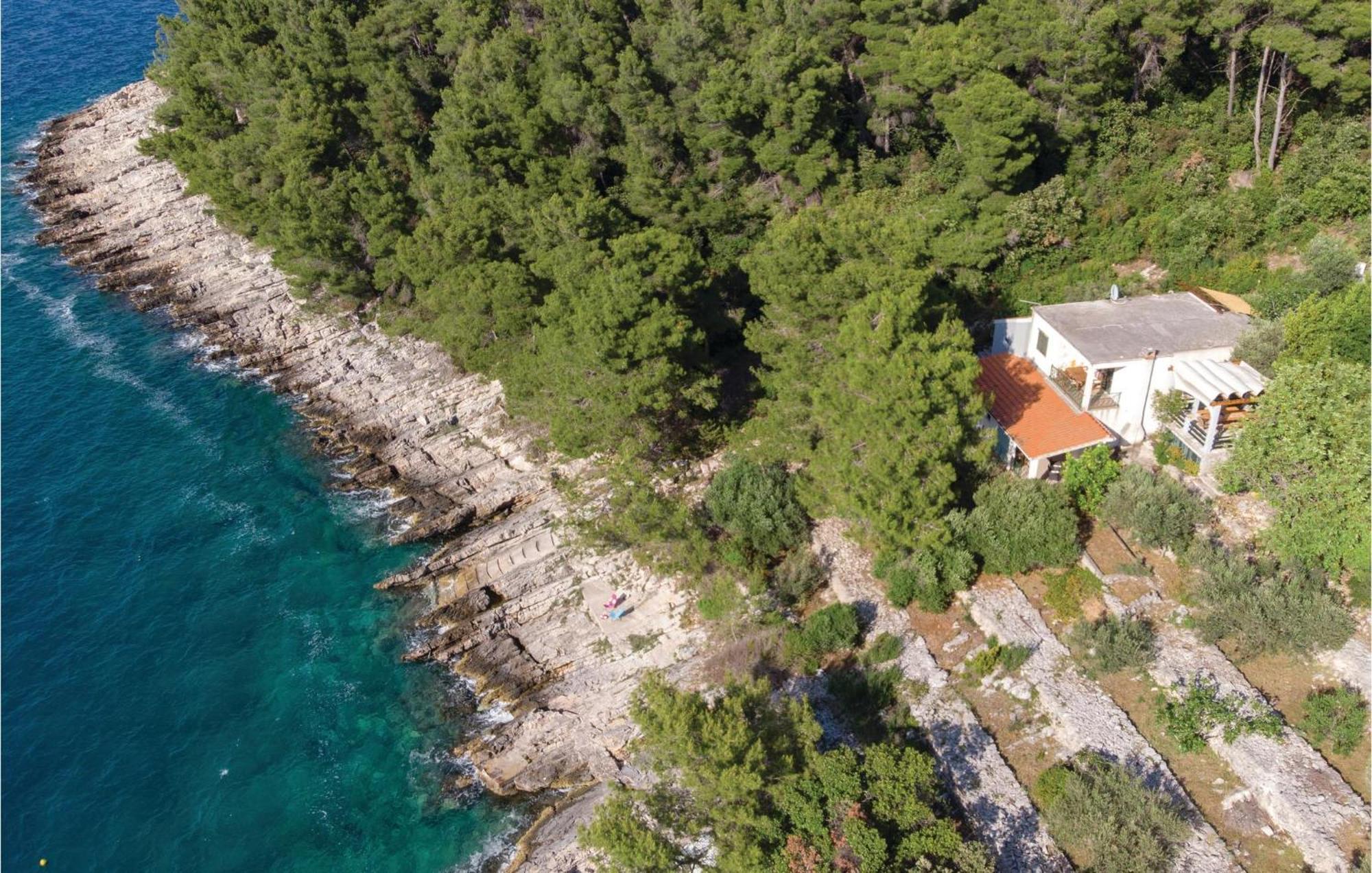 Cozy Apartment In Crnja Luka With Wifi Prigradica Exterior foto