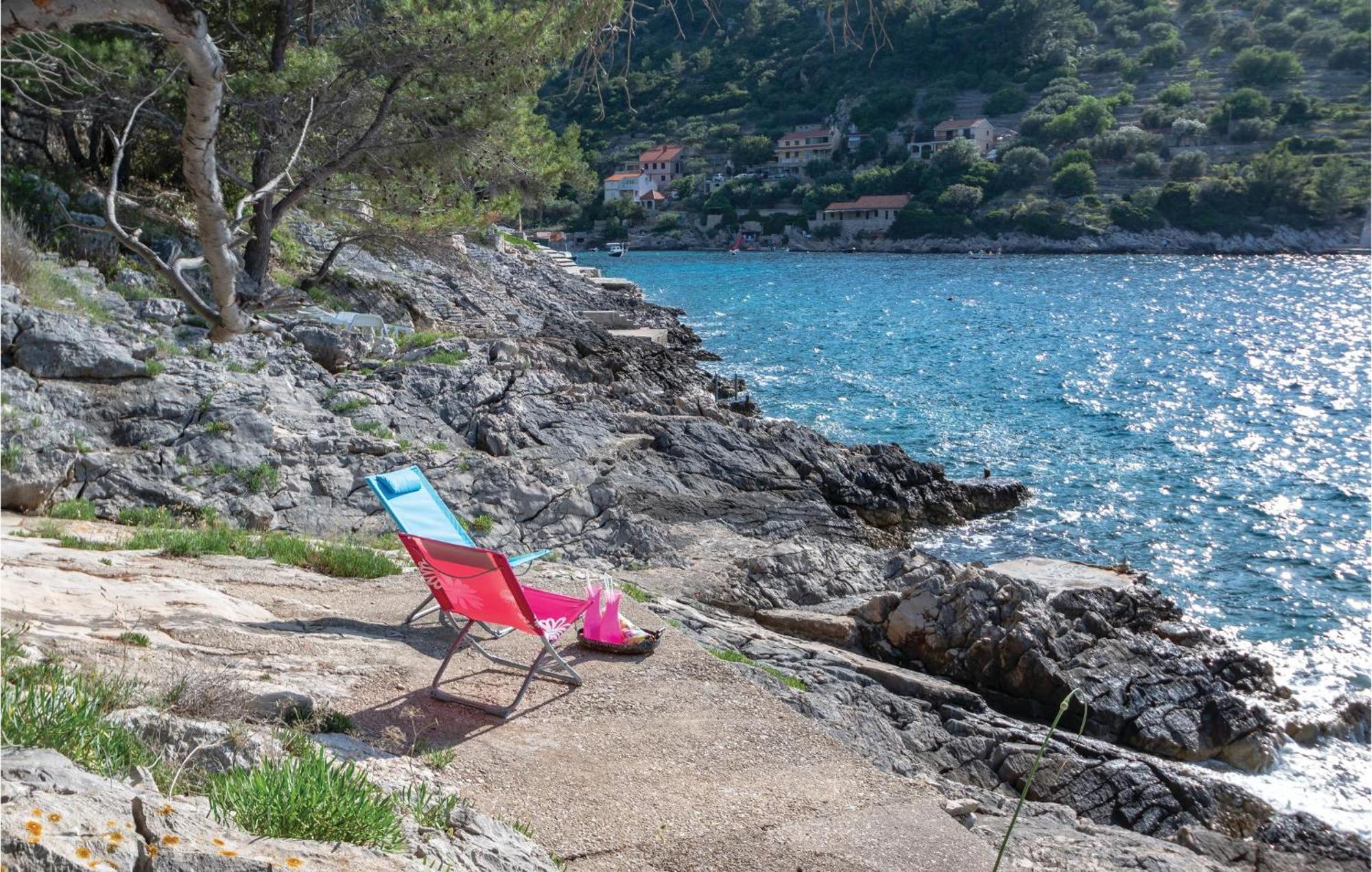 Cozy Apartment In Crnja Luka With Wifi Prigradica Exterior foto