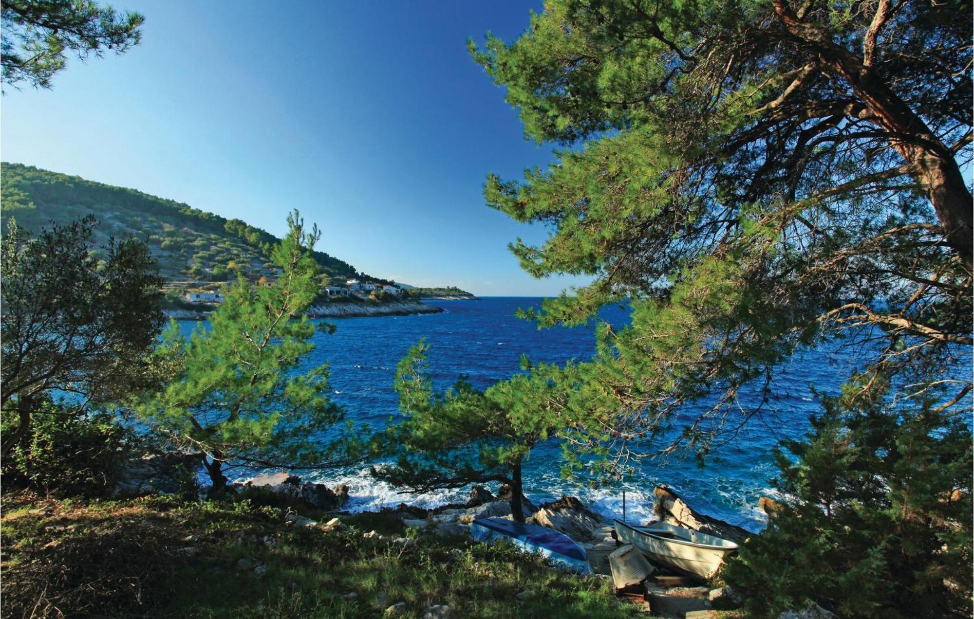 Cozy Apartment In Crnja Luka With Wifi Prigradica Exterior foto